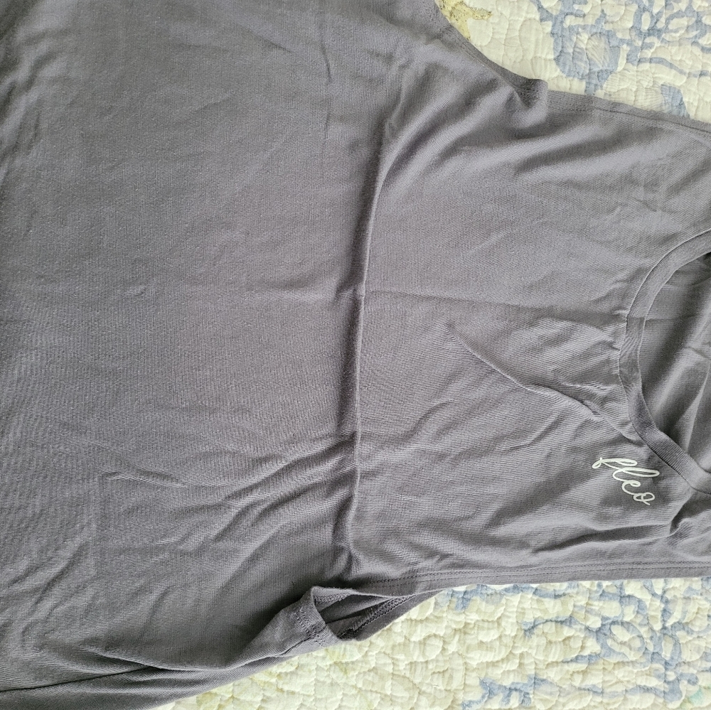 Fleo muscle tank